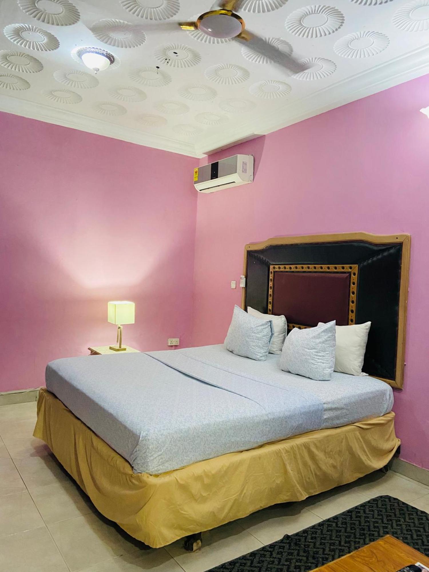 Heaven Gate Hotel Accra Exteriör bild